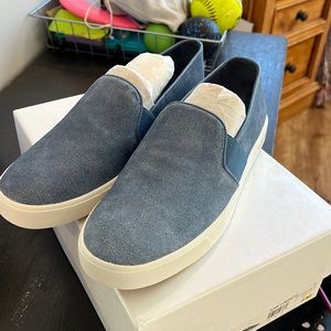 Vince fancy lue slip on sneakers